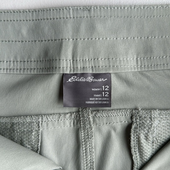 Eddie Bauer Sage Green Rolled Hem Bermuda Shorts Lightweight Casual - Picture 8 of 15